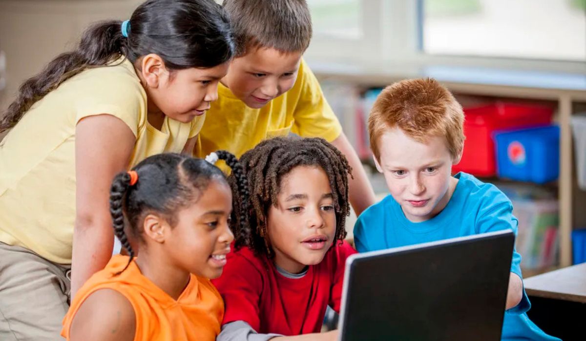 The Role of Laptops in Revolutionizing Classroom Learning